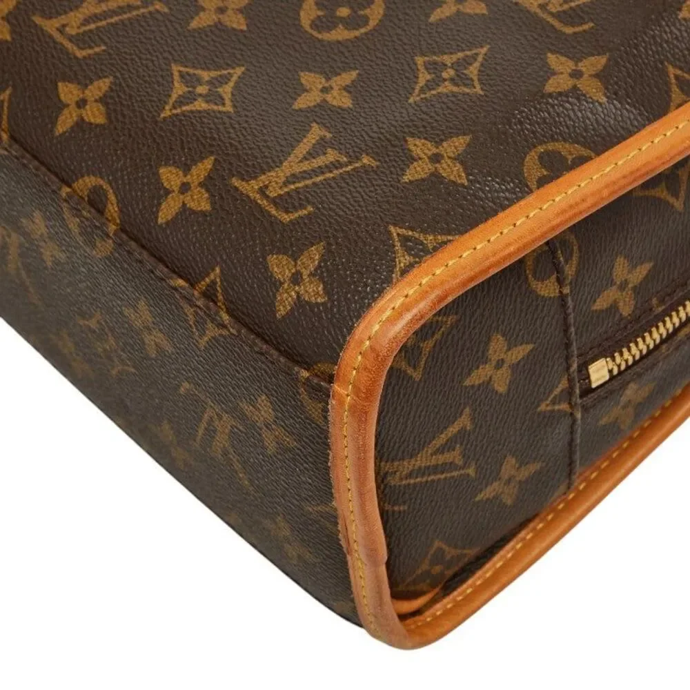 Louis Vuitton delivery duty